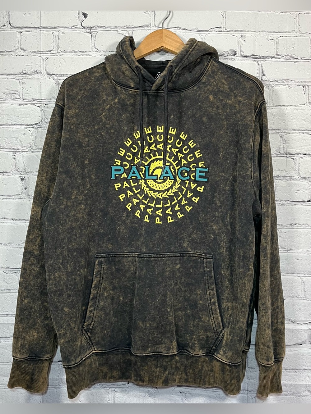 Palace Skateboards Pircle Acid Wash Hoodie Mens Size Large Pullover Black